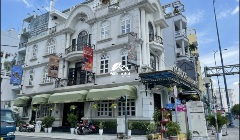 Bán nhà góc 2 mặt tiền 454-456 Võ Văn Kiệt & Trần Đình Xu, Quận 1
