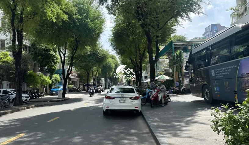 Bán đất 219 Nguyễn Văn Thủ Quận 1 siêu VIP DT 23x44 CN 1000m2