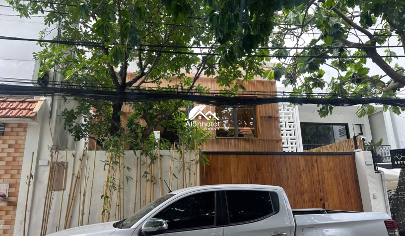 Bán biệt thự đường Ngô Quang Huy Thảo Điền Quận 2 siêu đẹp DT 128m2