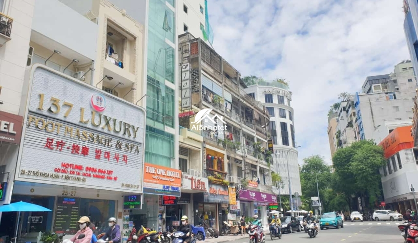Bán nhà 25-27 Thủ Khoa Huân Quận 1 ngay chợ Bến Thành