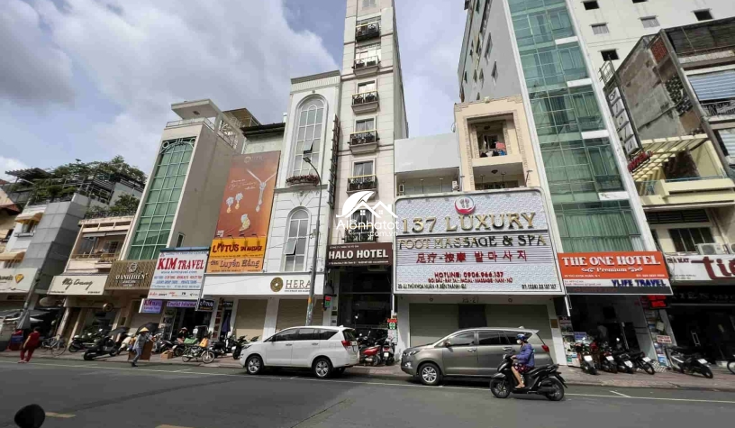 Bán nhà 25-27 Thủ Khoa Huân Quận 1 ngay chợ Bến Thành