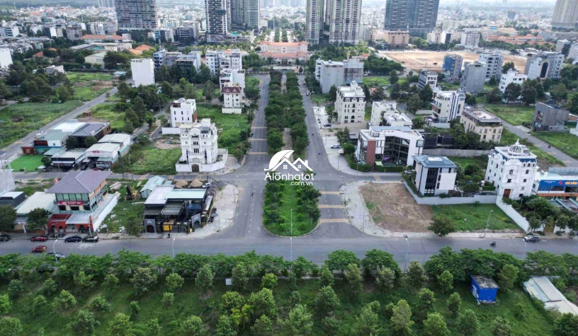 Bán đất đường Nguyễn An Quận 2 DT 16x20 CN 334m2 đường 60 mét đẹp