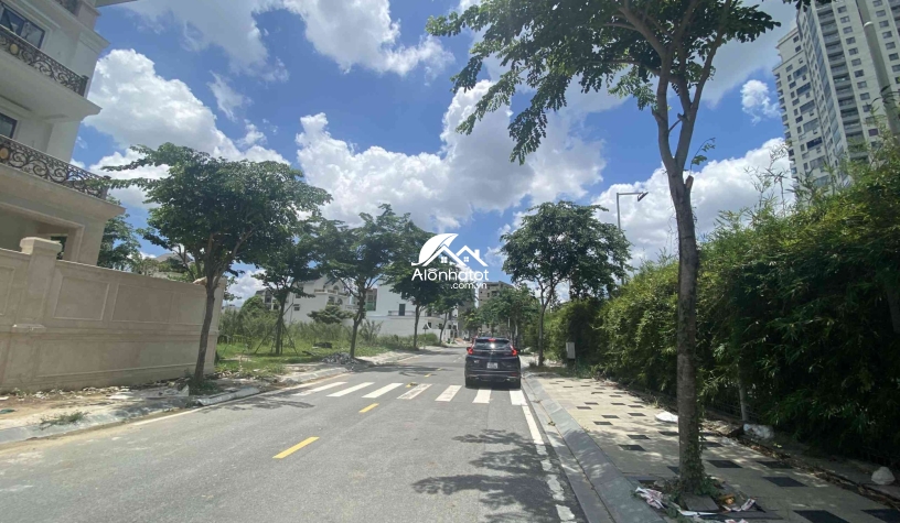 Bán biệt thự đường Bát Nàn Quận 2 view sông compound Hưng Thịnh 448m2 