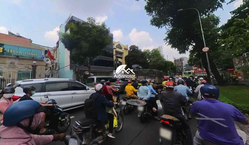 Bán tòa nhà 235 Võ Thị Sáu Quận 3 Ngang 12m KC 5 tầng Giá tốt