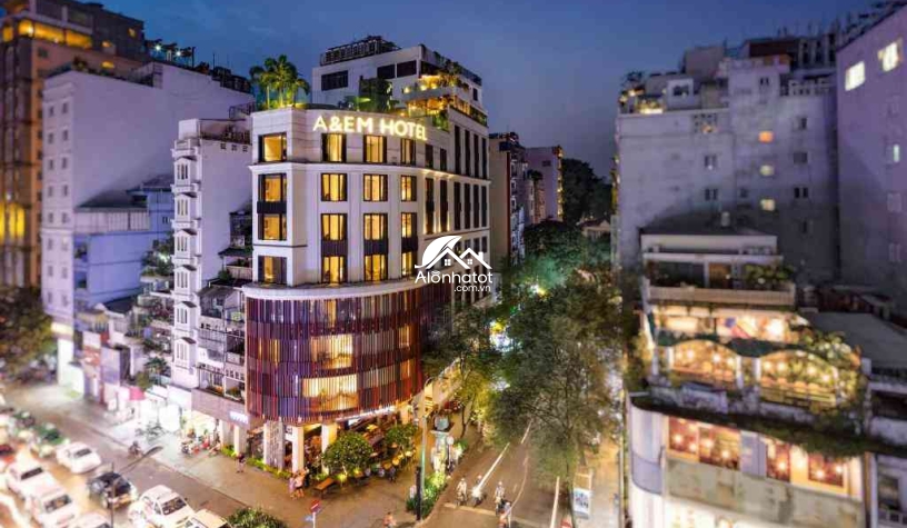 Bán nhà 39-41 Thủ Khoa Huân Bến Thành Quận 1 Hầm 10 Tầng DT 150m2
