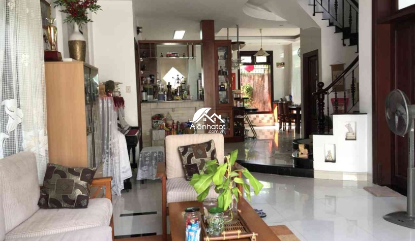 Bán nhà 6G10 Trần Não Quận 2 DT 14x17, Trệt lầu có sân vườn đẹp