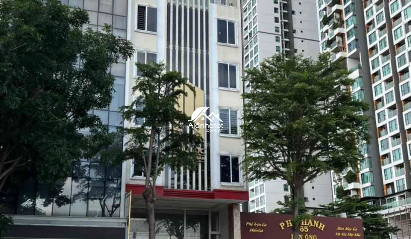 Bán tòa nhà đường Trương Văn Bang Quận 2 DT 8x20 (160m2) Hầm 7 tầng