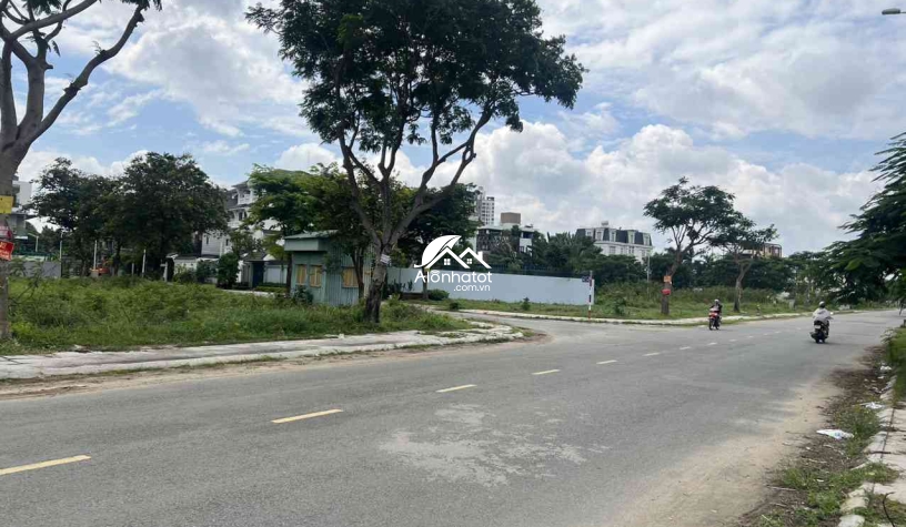 Bán đất view sông Thủ Thiêm Villa Quận 2 DT 13x27 tổng 345m2 giá tốt