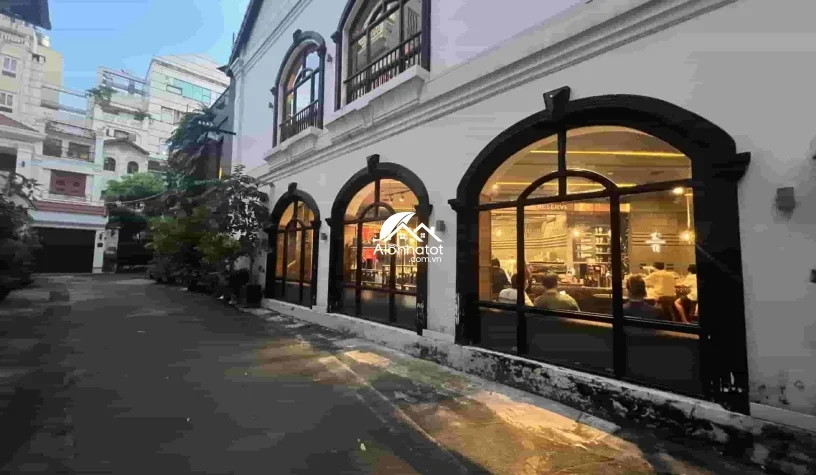 Bán nhà 11-13 Hàn Thuyên Phường Bến Nghé Quận 1 DT 8,40mx25m (210m2)