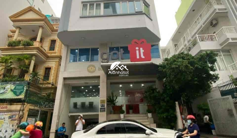 Bán tòa nhà 9-11 Nguyễn Văn Thủ Quận 1 Hầm 7 tầng HĐT 385tr/tháng