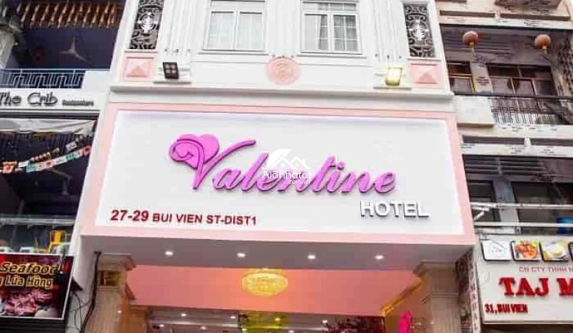 Bán khách sạn 27-29 Bùi Viện Quận 1 Hầm 8T có 38 Phòng giá đầu tư