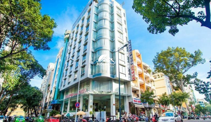 Bán KS Góc 2MT 247 Lý Tự Trọng Q1, Bến Thành, 50P, Hầm 10T, Giá 500 Tỷ
