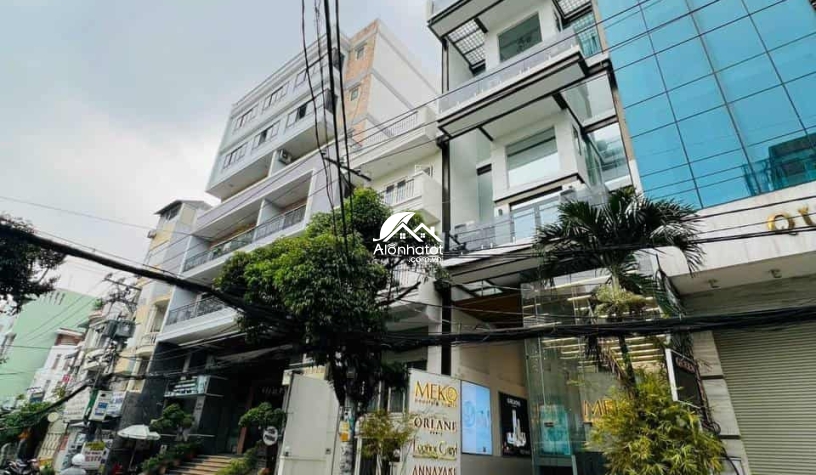 Bán tòa nhà 103 Bạch Đằng Tân Bình Hầm 9 tầng DT 7x28 CN 189m2