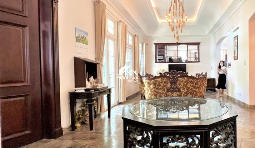 Bán nhà 14a14 Fideco Thảo Điền Trệt 2 Lầu có hồ bơi DT 20x18 (333m2) 
