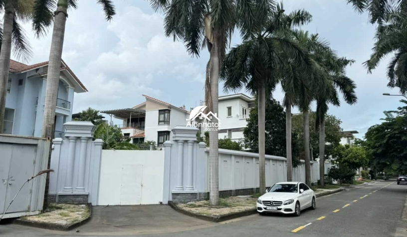 Bán đất mặt sông River Mark Trần Não DT 411m2 góc 2MT Siêu VIP