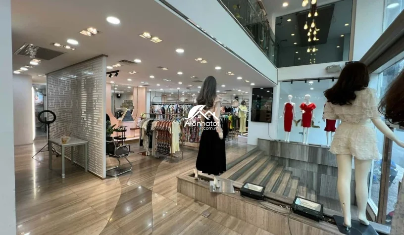 Bán tòa nhà 283 Cách Mạng Tháng 8 Quận 10 Hầm 7T DT 16x16 (246m2)