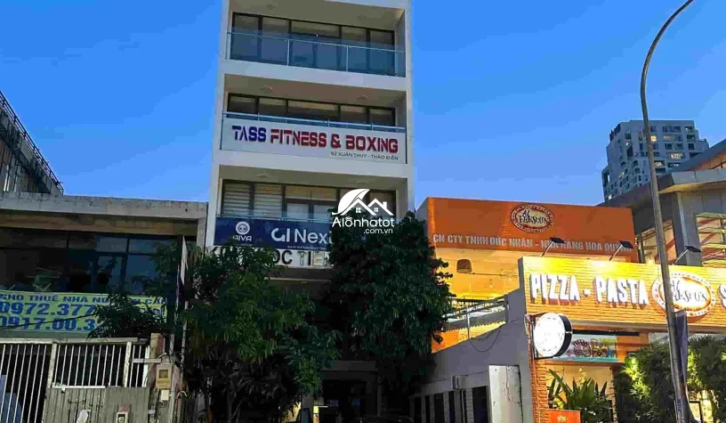 Bán tòa nhà 92 Xuân Thủy Thảo Điền DT 207m2 Hầm 7 tầng mới đẹp