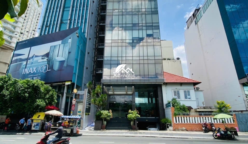 Bán nhà mặt tiền 111Bis Lý Chính Thắng, Quận 3 – Vị trí siêu VIP xây cao tầng