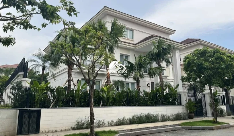 Bán biệt thự Sala Quận 2 Hầm 2 tầng Full nội thất 552m2 nhà đẹp có hồ bơi