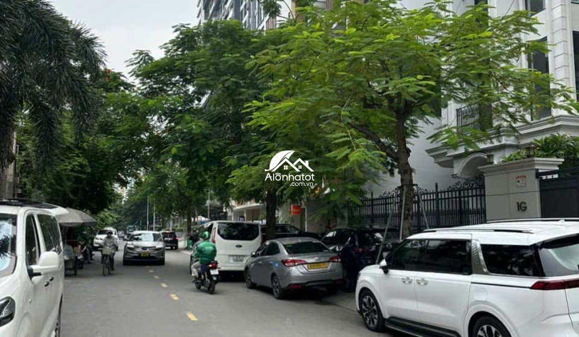 Bán nhà 1H đường số 10 Phường Thảo Điền Quận 2 cực đẹp