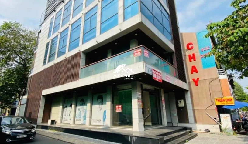 Bán tòa nhà mặt tiền 129-131 Đinh Tiên Hoàng, Quận 1