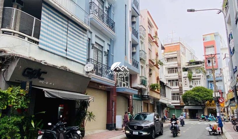 Bán nhà 143-145 Bàn Cờ Quận 3 Diện tích 8,7x14 (116m2)