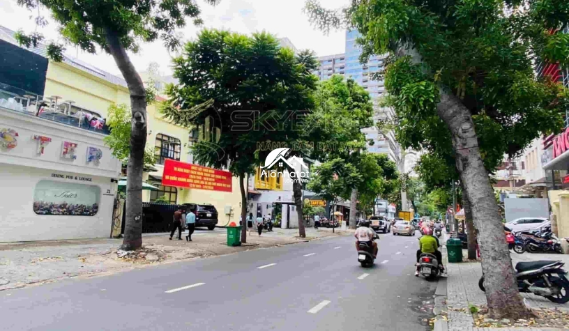 Bán nhà 21 Nguyễn Đình Chiểu Quận 1 DT 176m2 giá tốt