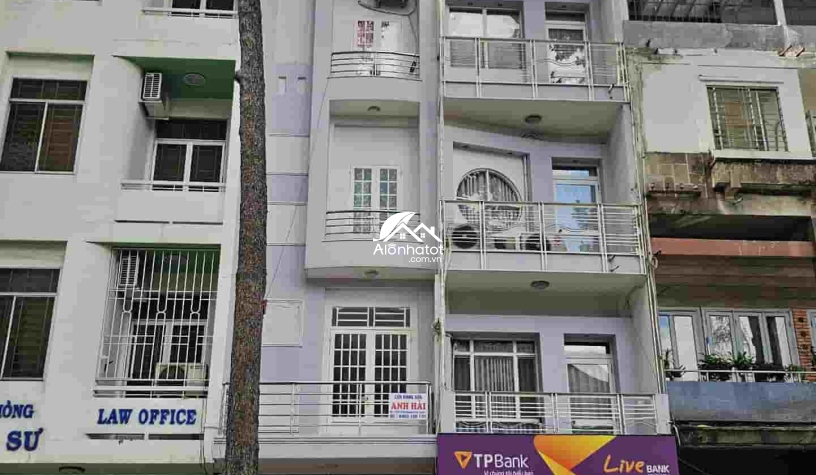 Bán nhà 127 Trần Quang Khải Quận 1 ngang 7m HĐT 100tr/th