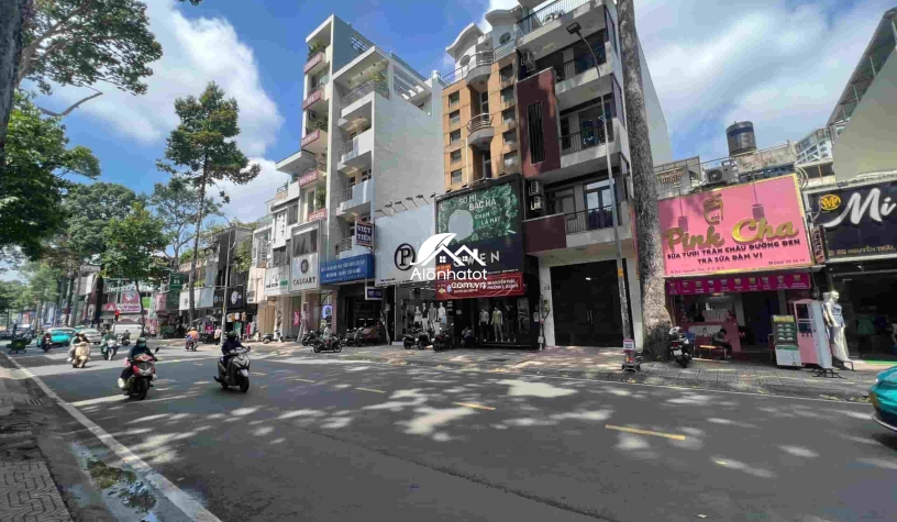 Bán nhà 20 Nguyễn Trãi Quận 5 DT 8,5x25 (250m2) xây cao