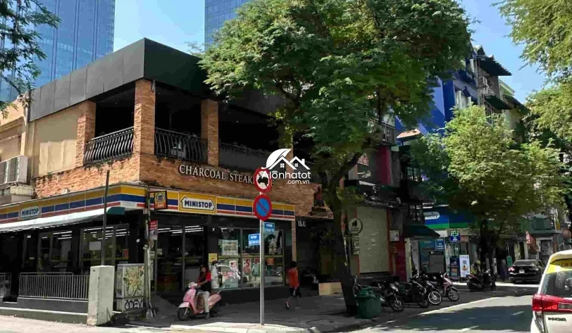 Bán nhà 11 Lê Thánh Tôn Quận 1 Góc 2 Mặt Tiền Ngang 18 mét