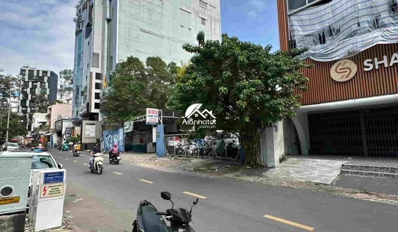 Bán nhà số 8 Nam Quốc Cang Quận 1 ngay Nguyễn Trãi ngang 13,5m