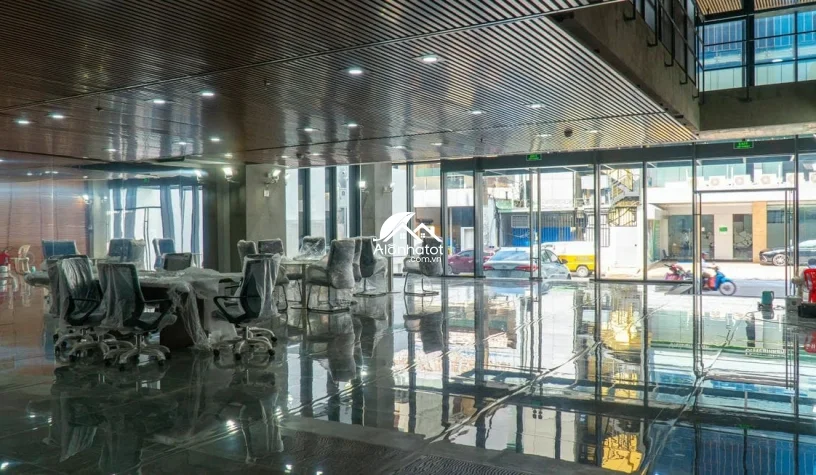 Bán tòa nhà hầm 8 tầng 20-22-24 Huỳnh Mẫn Đạt, Quận 5