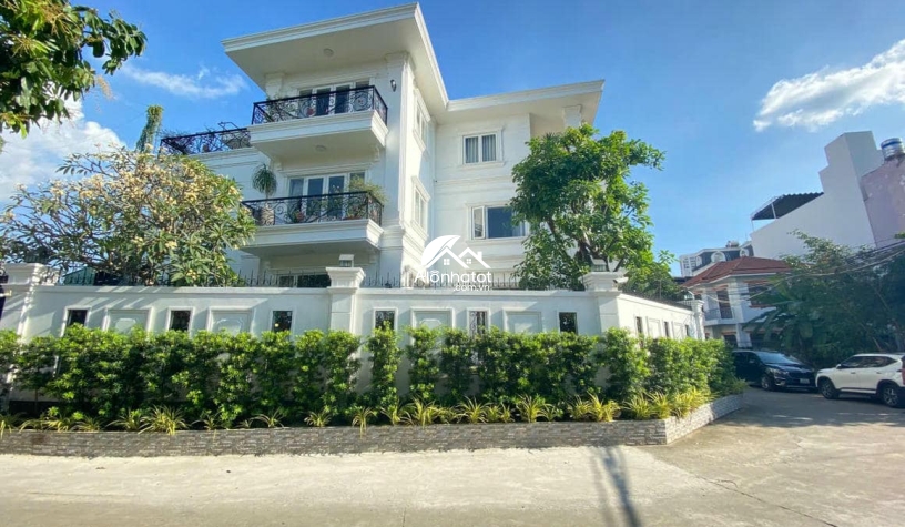 Bán biệt thự 3 mặt tiền compound Thiên Tuế, 95 Thảo Điền, Quận 2