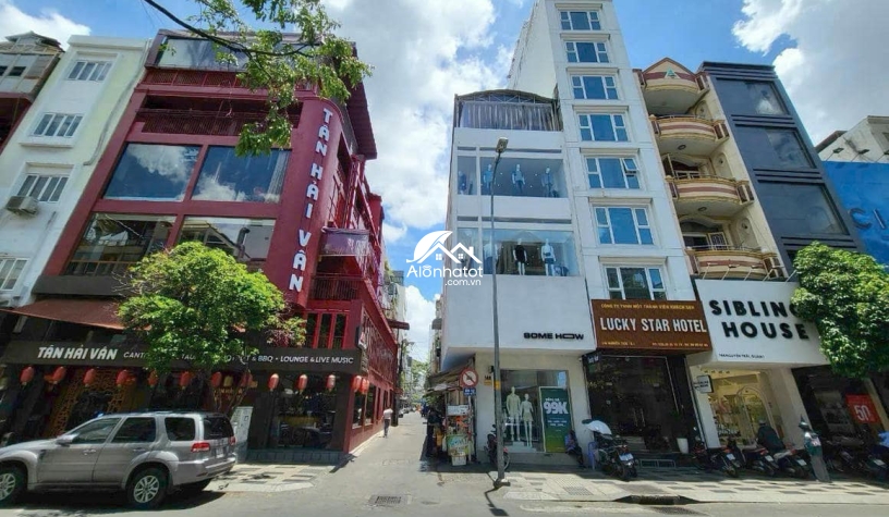 Bán nhà mặt tiền 146-148 Nguyễn Trãi, Phường Bến Thành, Quận 1