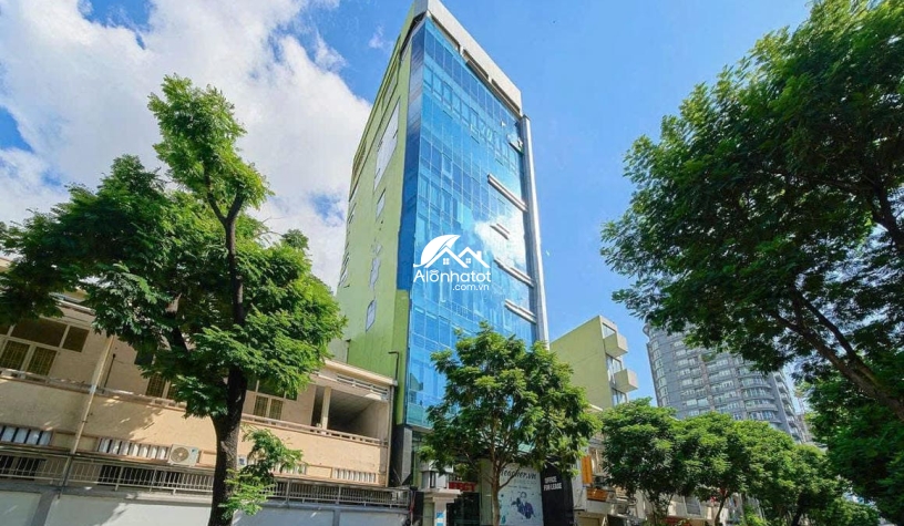 Bán tòa nhà mặt tiền đường 150bis Lê Thị Hồng Gấm, Quận 1