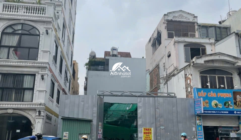 Bán đất mặt tiền Phan Đình Phùng Quận Phú Nhuận ngang 13m