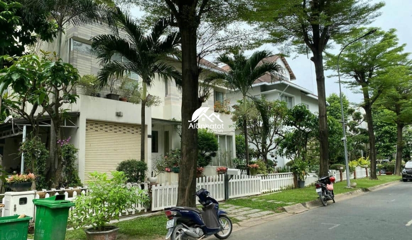 Biệt thự Lan Anh Village – Khu đô thị Thủ Thiêm, ven sông Sài Gòn