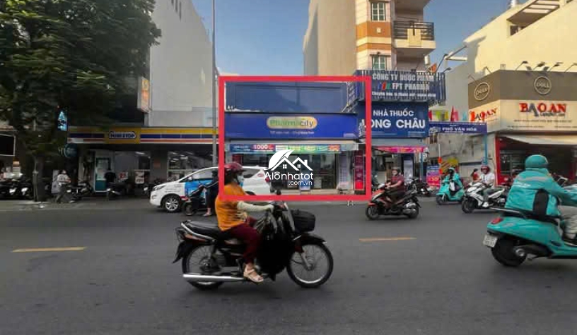 Bán nhà mặt tiền 258-260 Cao Thắng, Quận 10 ngang 8 mét, Gần Hà Đô Centrosa