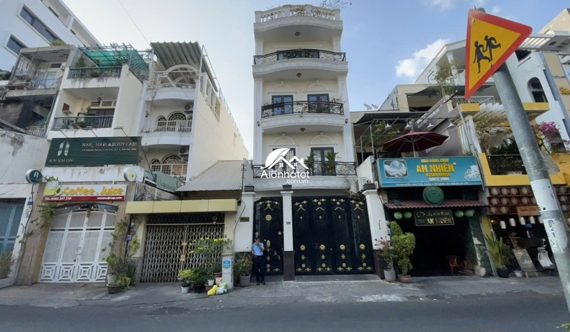 Bán Nhà MT 128 Nguyễn Văn Thủ Q1, Nhà Đẹp, Giá Tốt 72 Tỷ, 152m²