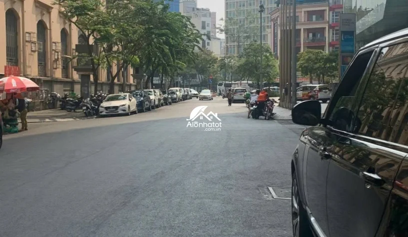 Bán Nhà MT 27 Hải Triều Q1, Phố Tài Chính, Gần Bitexco, HĐT 140Tr/Th