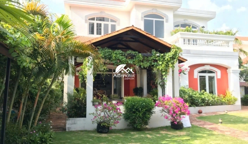 Bán Biệt Thự Khu Phú Nhuận Thảo Điền Q2, 813m² Nở Hậu, Có Hồ Bơi