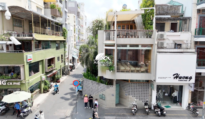 Bán Nhà Góc 2MT 270 Hai Bà Trưng Q1, HĐT 350Tr/Th, 225m² Nở Hậu