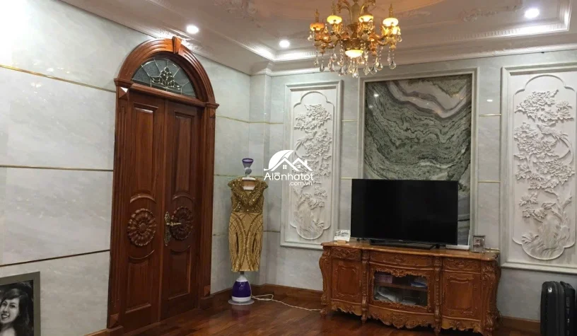 Bán Biệt Thự Hẻm 25 Xuân Thuỷ Thảo Điền, 244m², Hầm 4 Lầu, Nội Thất Cao Cấp