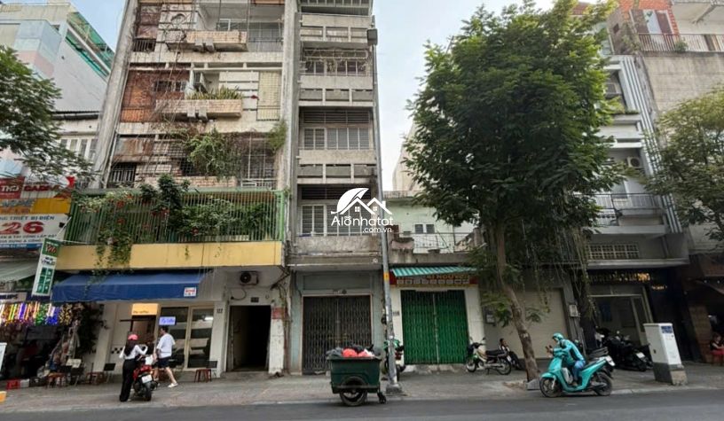 Bán Khuôn Đất Mặt Tiền 118–120 Calmette Quận 1 | 132,5m² | 130 Tỷ 