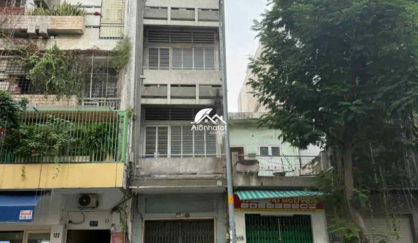 Bán Khuôn Đất Mặt Tiền 118–120 Calmette Quận 1 | 132,5m² | 130 Tỷ 